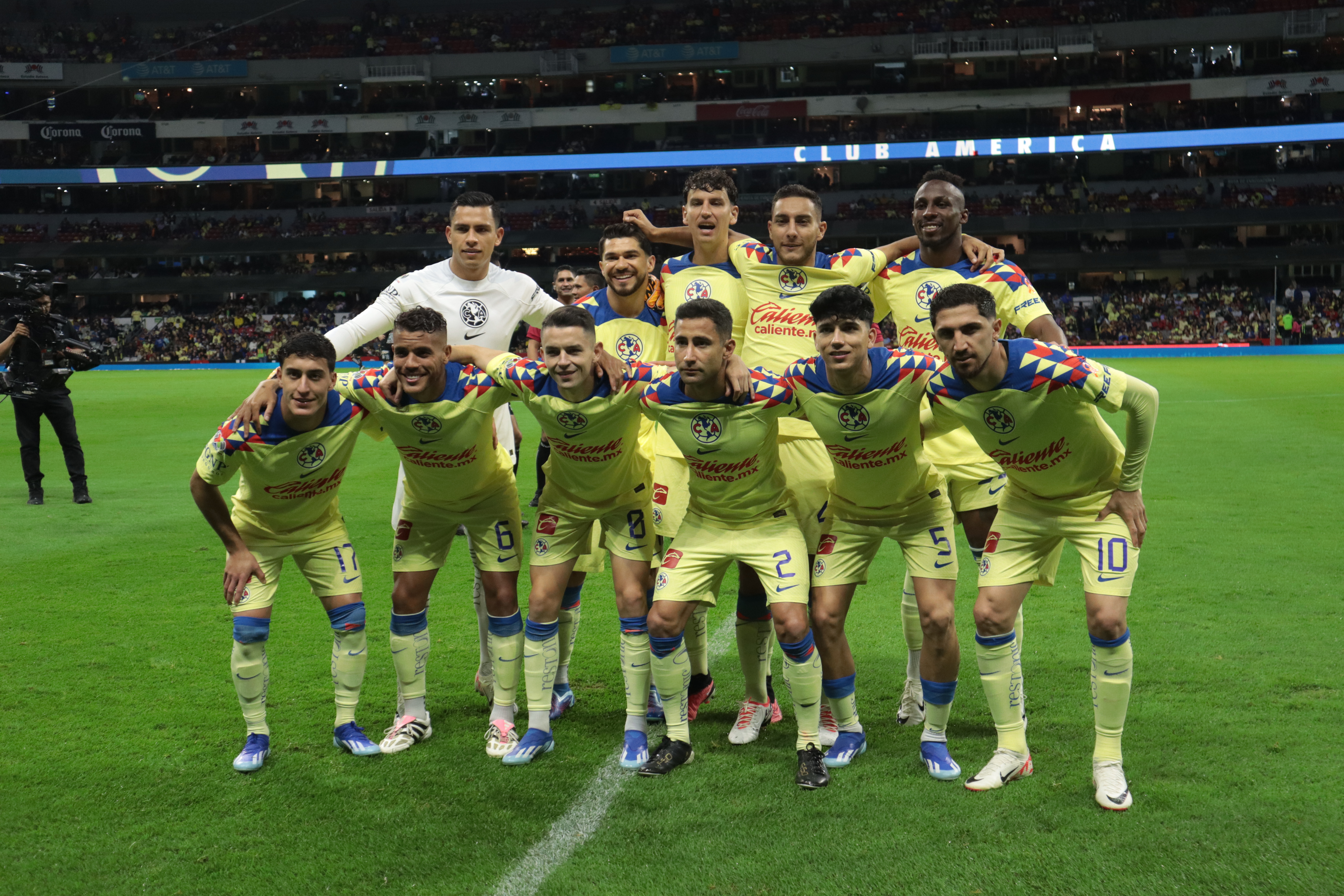 AMÉRICA VOLÓ A SEMIFINALES