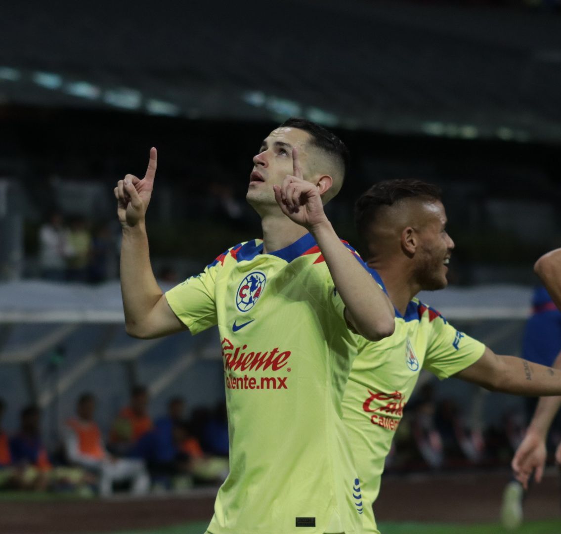 AMÉRICA CONTINÚA SU VUELO Y GOLEA A XOLOS